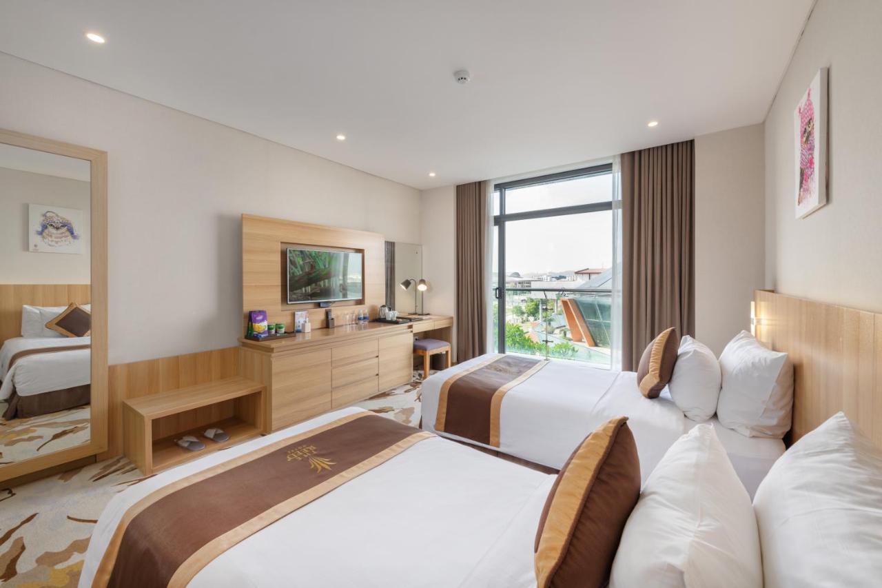 נין בין The Reed Hotel מראה חיצוני תמונה