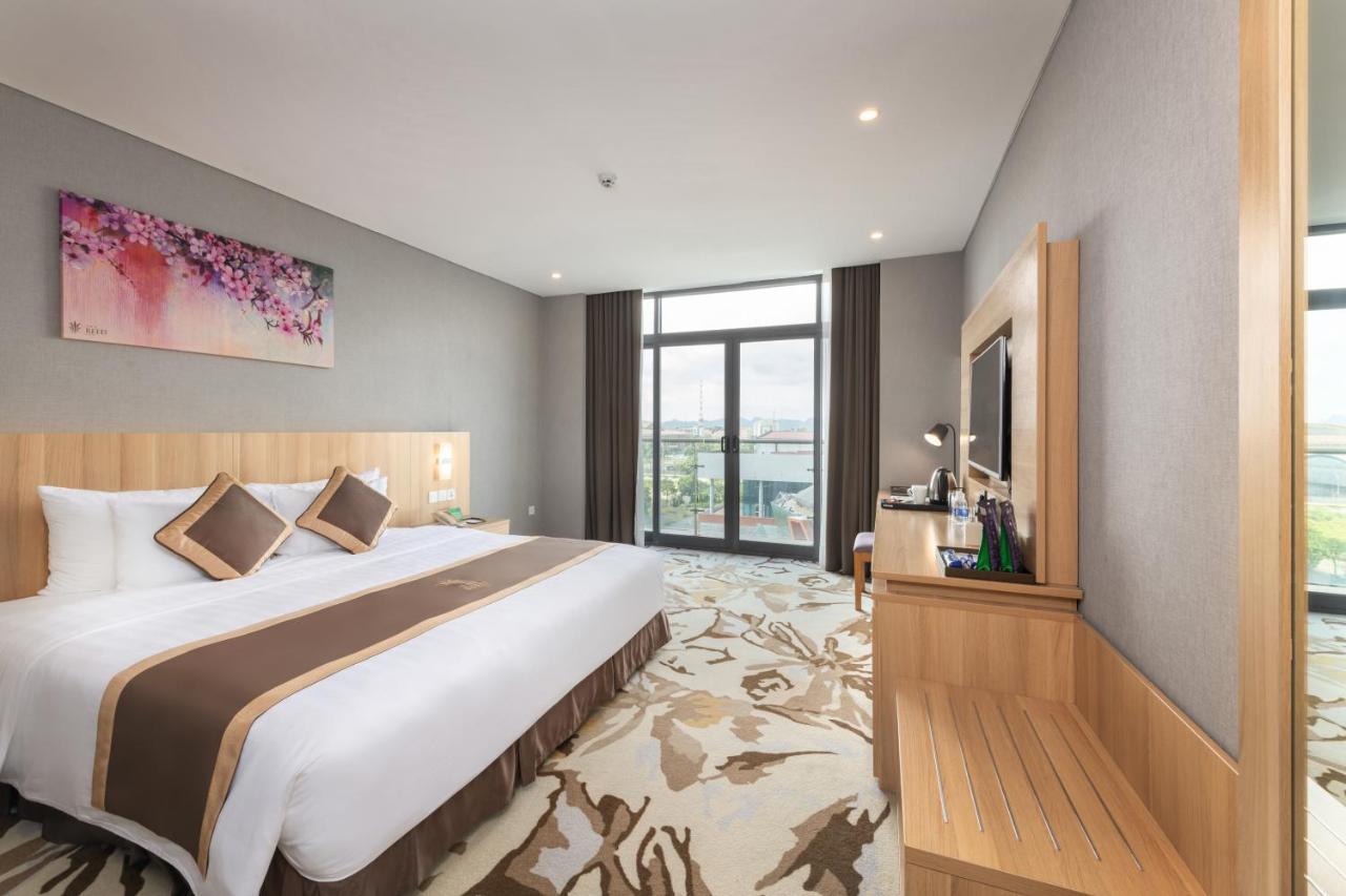 נין בין The Reed Hotel מראה חיצוני תמונה